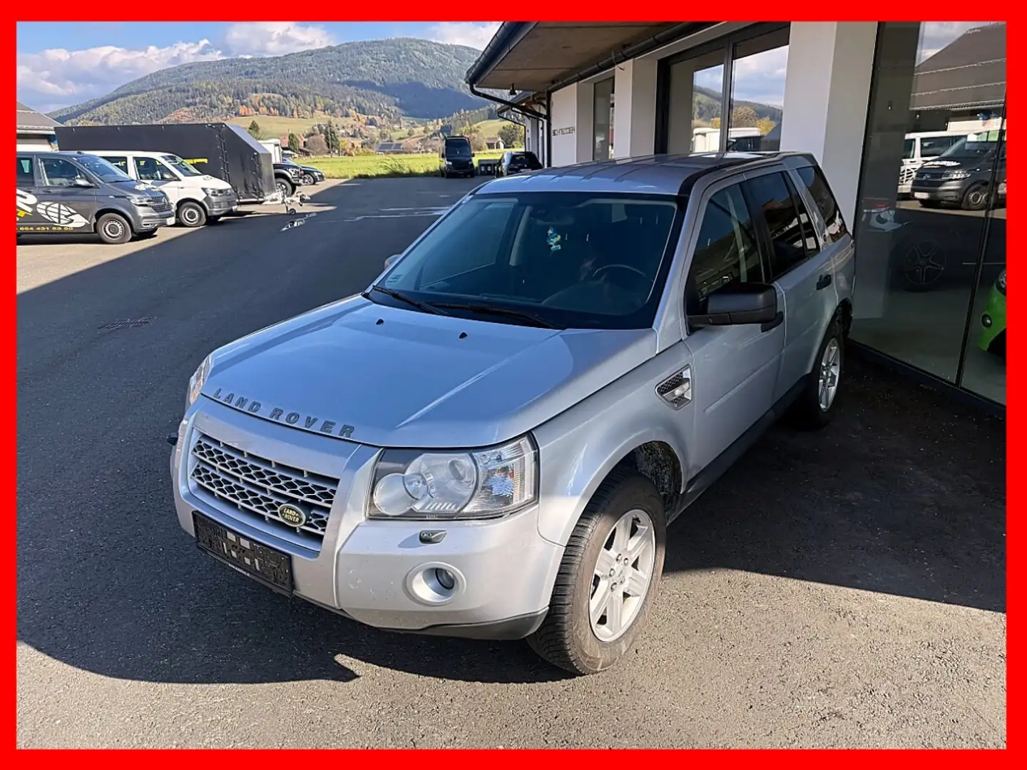Land Rover Freelander 2,2 Td4 S Aut. Silber - 1