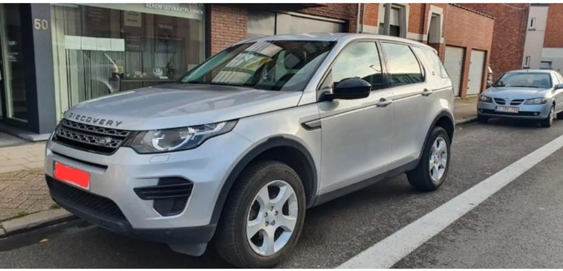 Land Rover Discovery Sport 2.0 eD4 E-Capability SE Zilver - 1