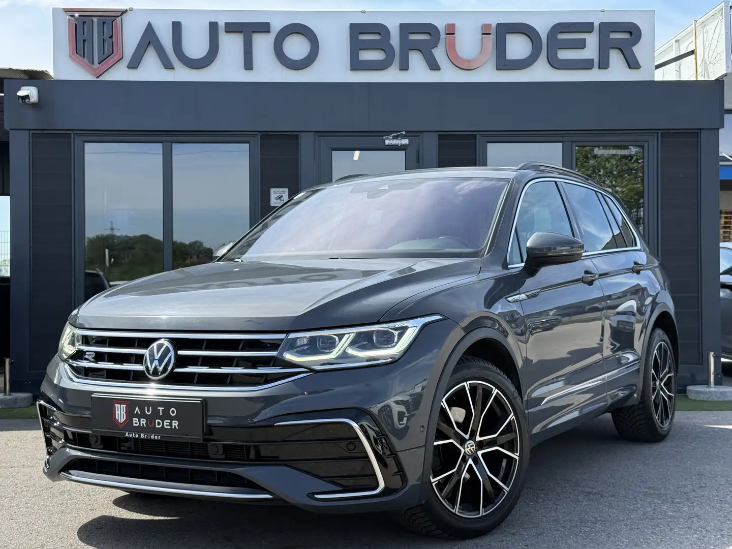 Volkswagen Tiguan R-Line - 2