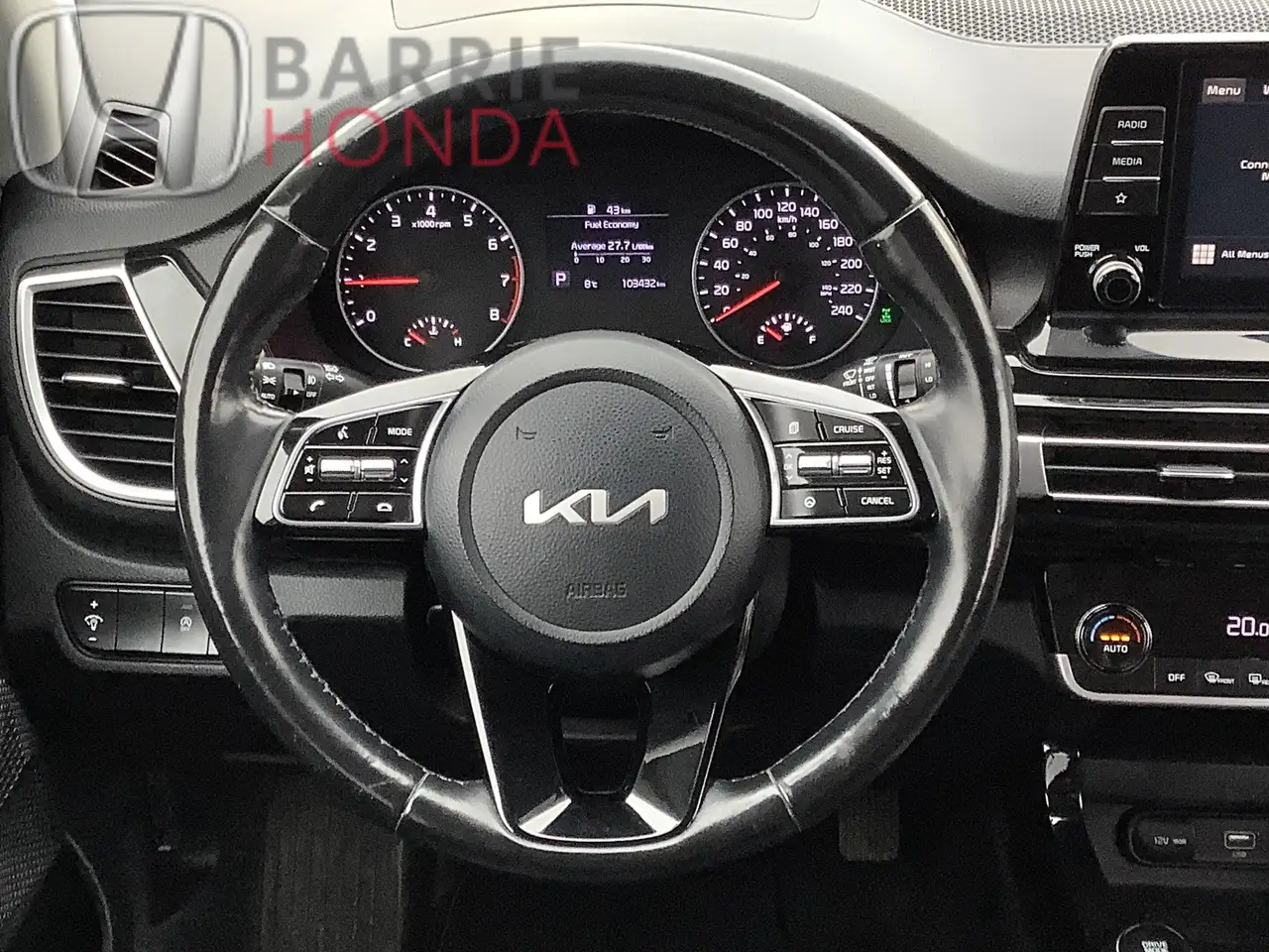 Kia Seltos снимка Kia Seltos