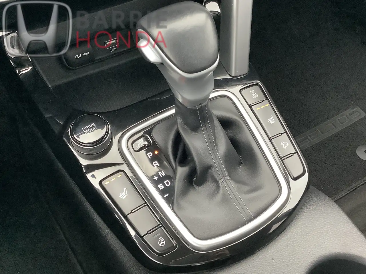 Kia Seltos снимка Kia Seltos