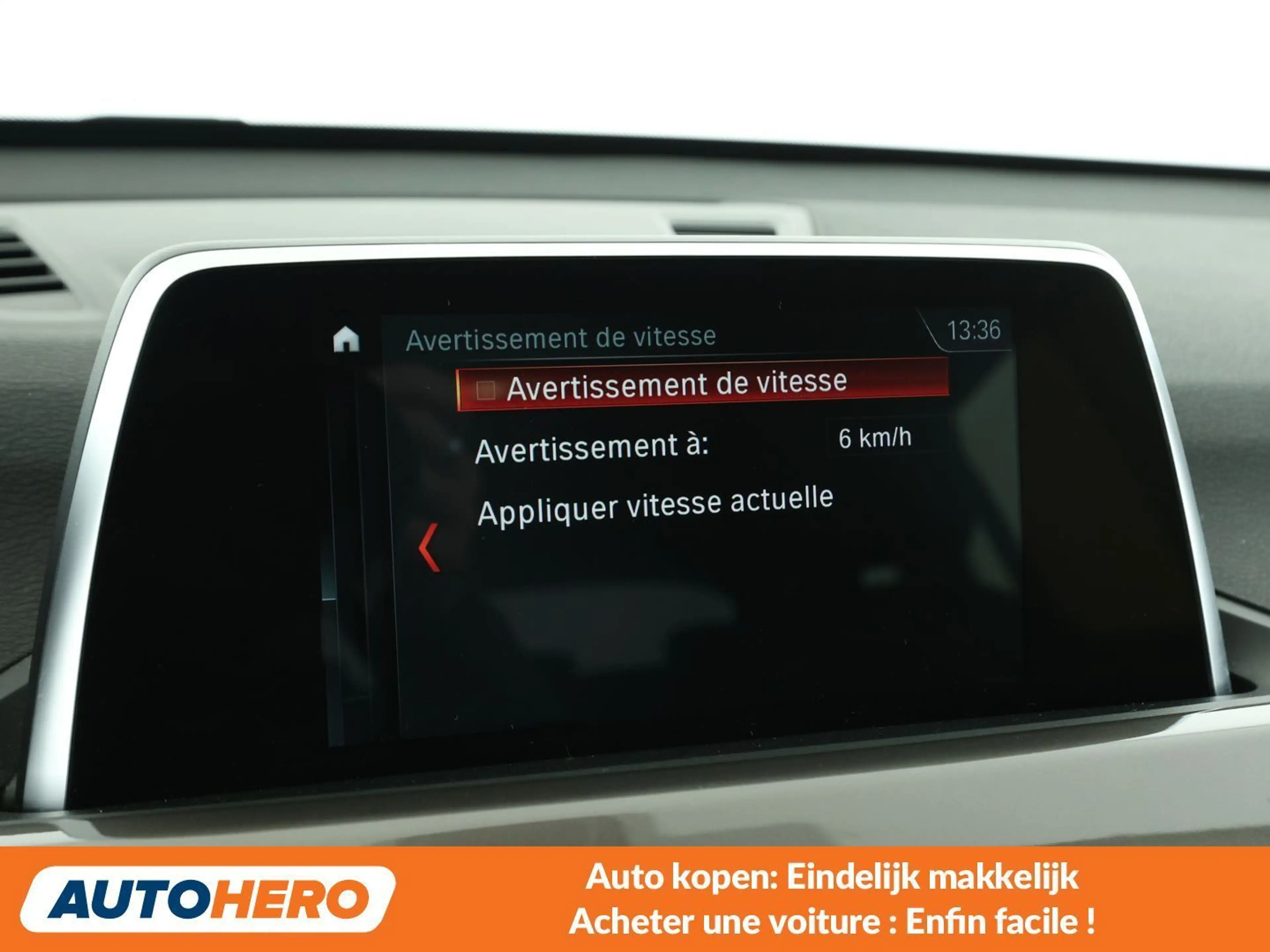 BMW X1 sDrive 18d xLine — photo 14