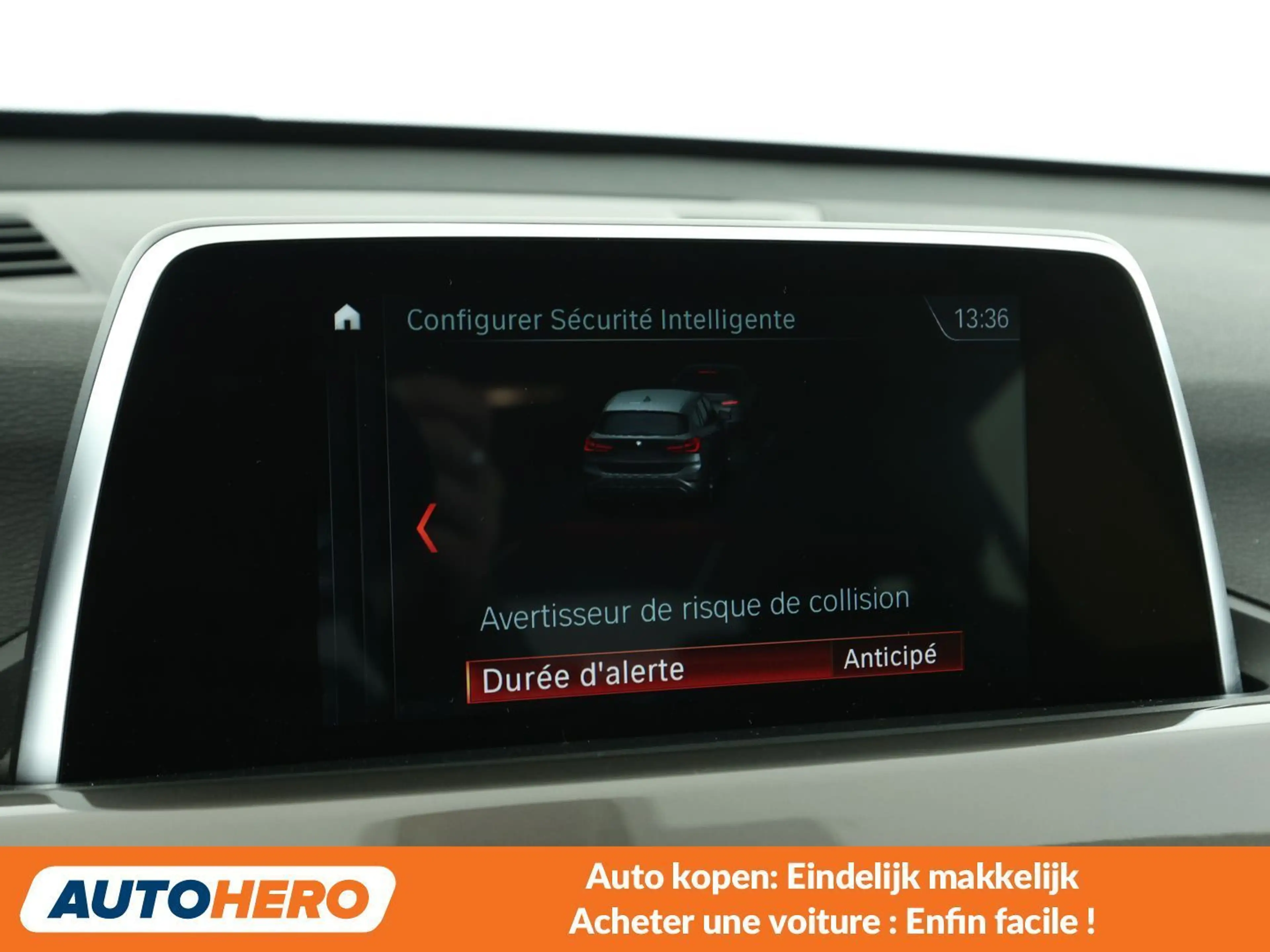 BMW X1 sDrive 18d xLine — photo 12