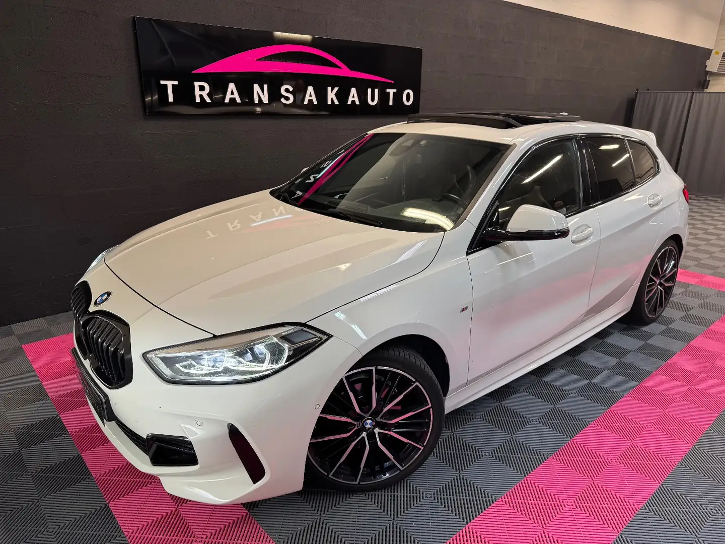 BMW 118 118d 150 ch BVA8 M Sport Blanc - 1