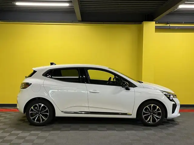 Renault Clio view 3