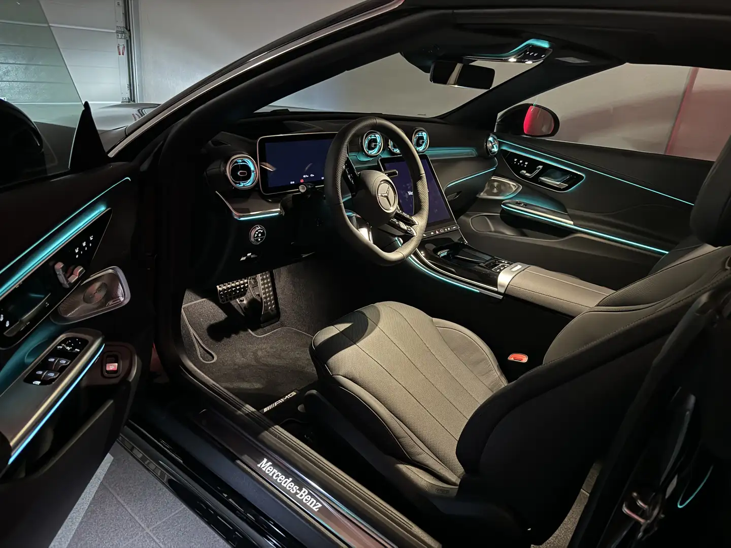 Mercedes-Benz CLE 300 Cabrio AMG Line Premium Plus 4matic auto - 1