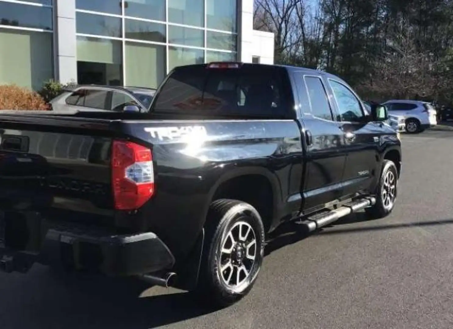 Toyota Tundra 5.7l V8 Limited Чорний - 2