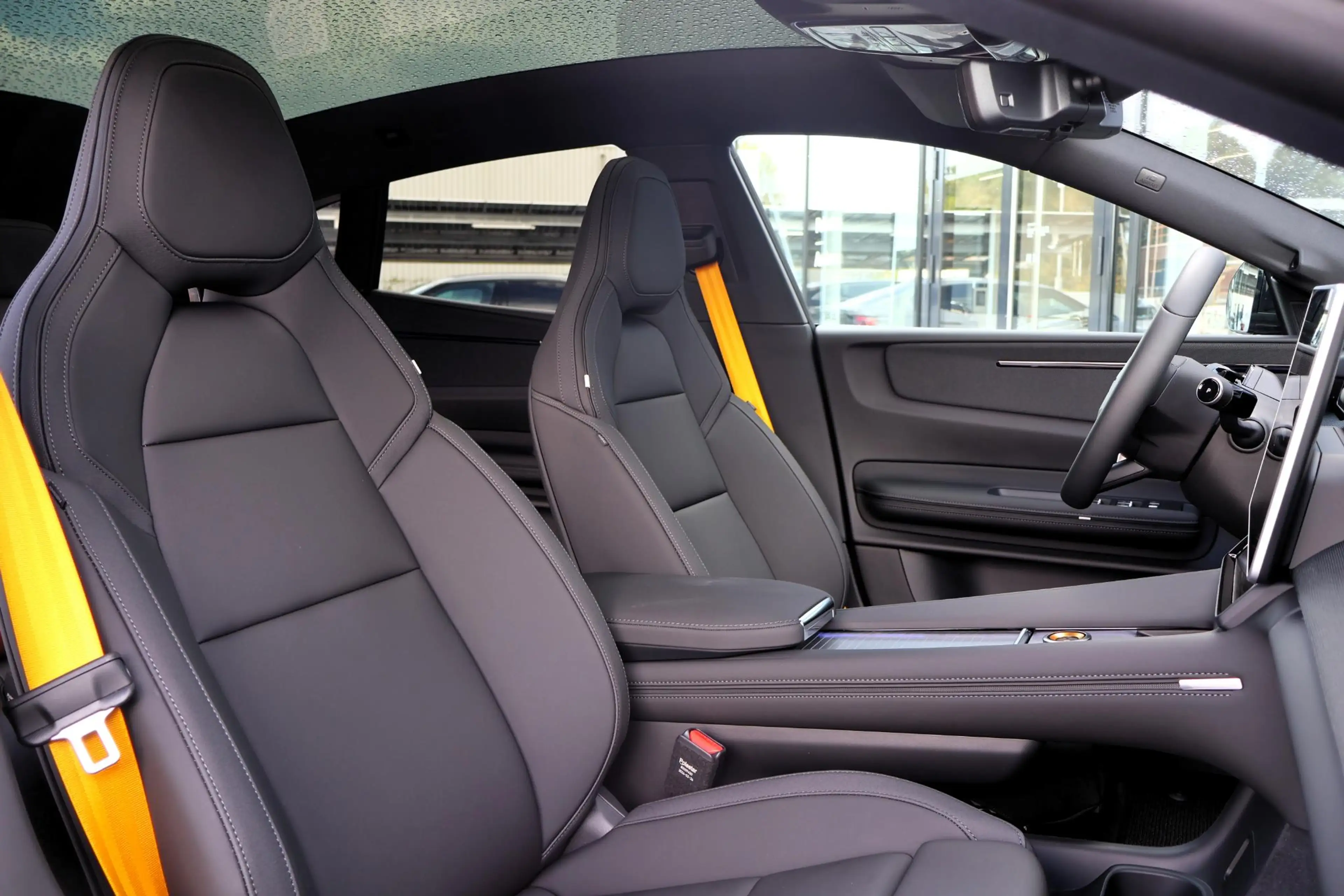 Polestar 4 Long Range Dual Motor Performance Prime 100 kWh Pa — photo 2
