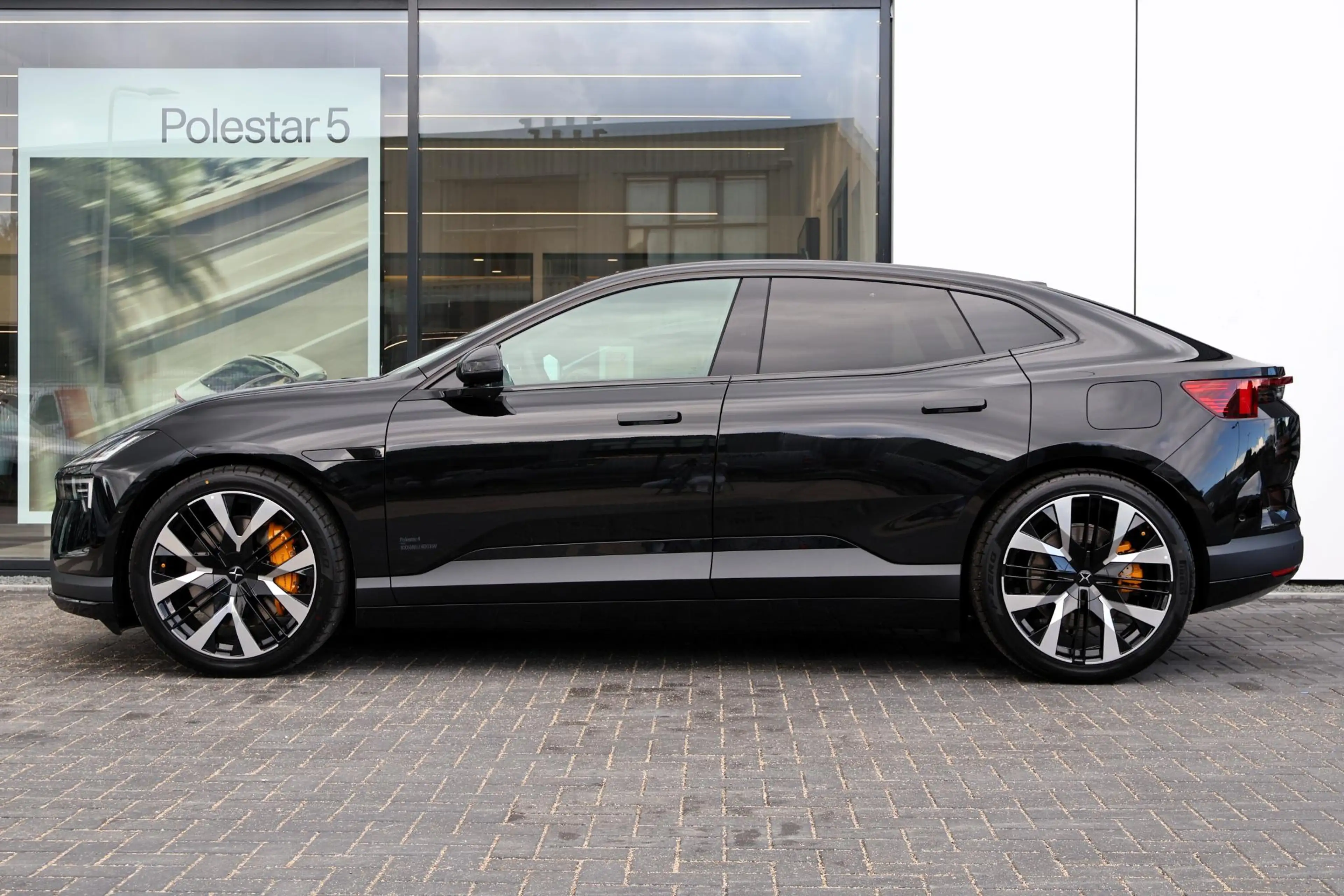 Polestar 4 Long Range Dual Motor Performance Prime 100 kWh Pa — photo 3