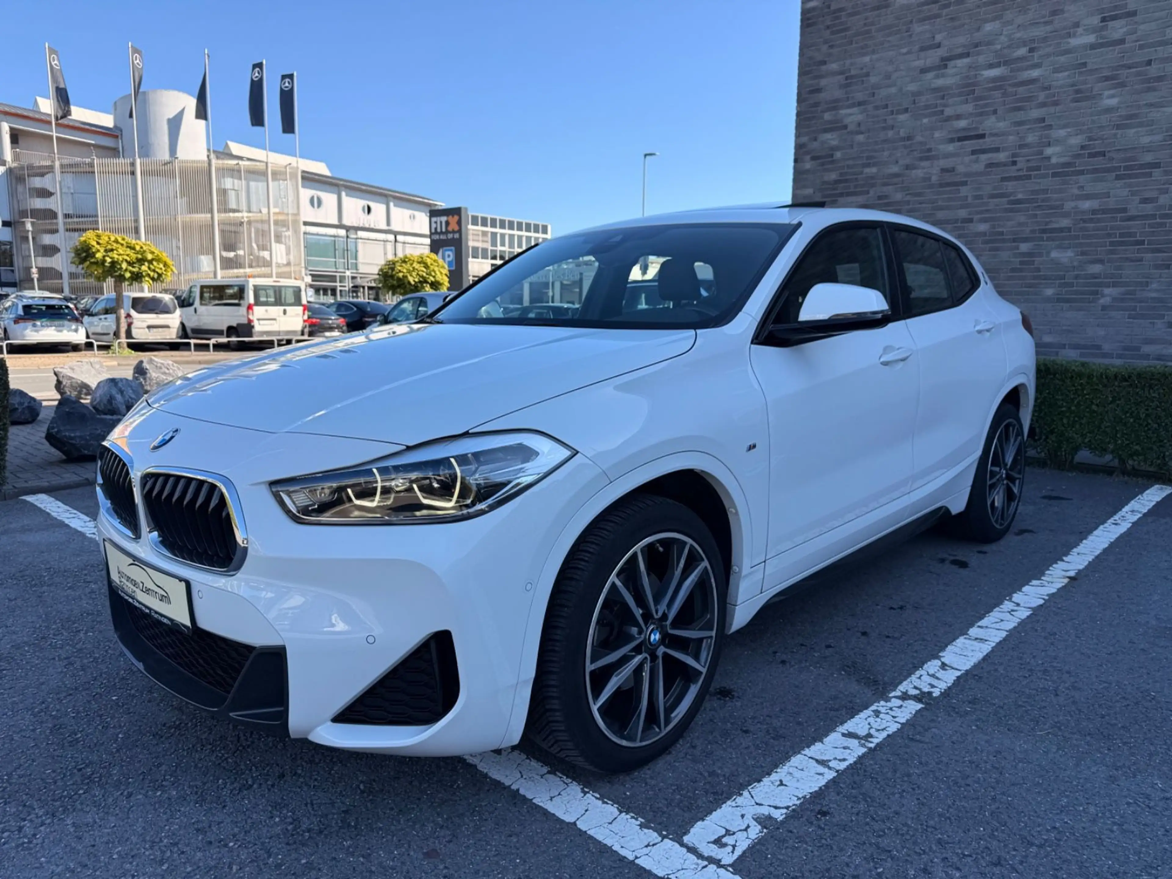 BMW X2 sDrive 18 d M Sport 2.HD*PANO*LED*LEDER*18ALU — photo 3