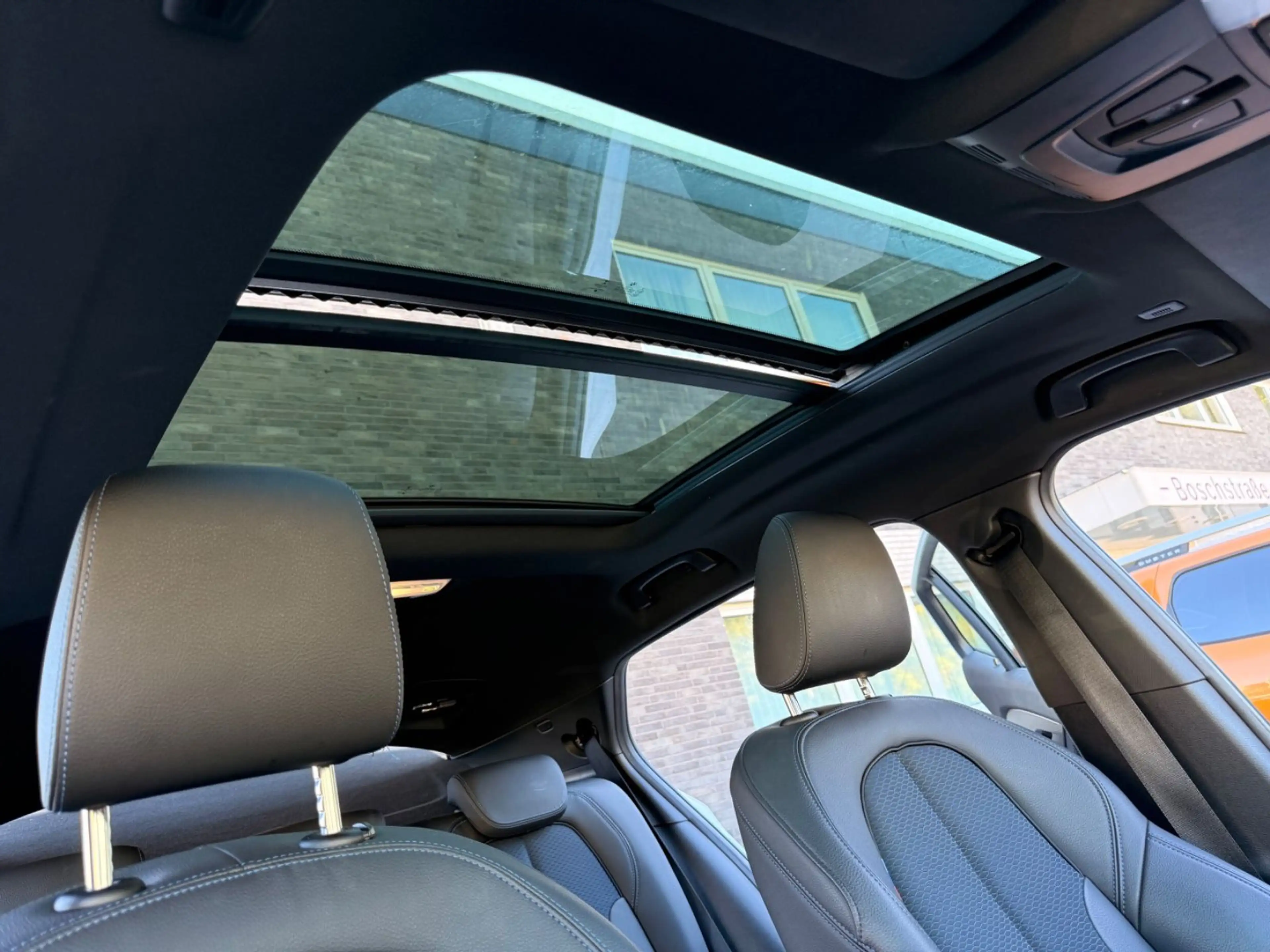 BMW X2 sDrive 18 d M Sport 2.HD*PANO*LED*LEDER*18ALU — photo 10