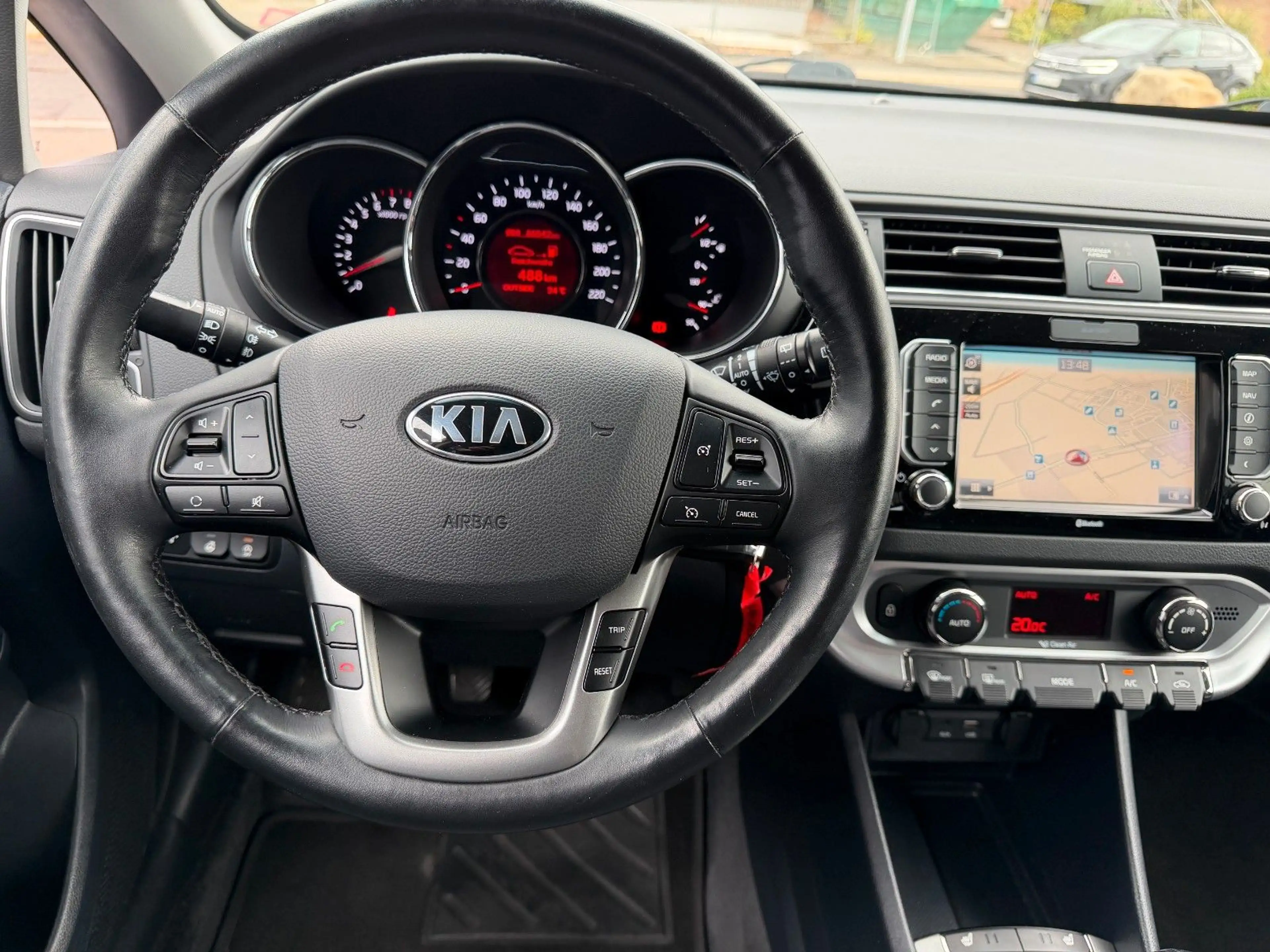 Kia Rio 1.4 UEFA EURO 2016 — photo 12