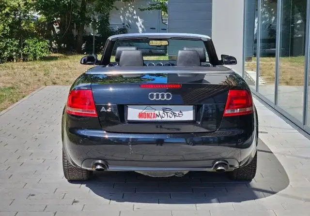 Audi A4 Cabriolet view 8
