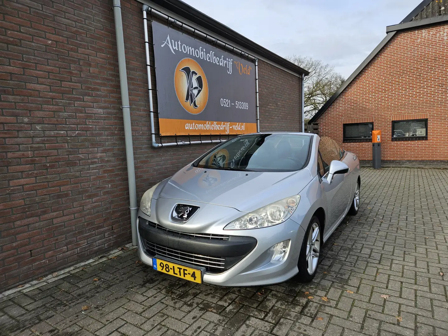 Peugeot 308 CC 1.6 VTi Sport Grijs - 1