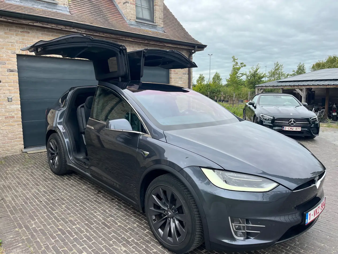 Tesla Model X Model X 100D Allradantrieb Zwart - 1