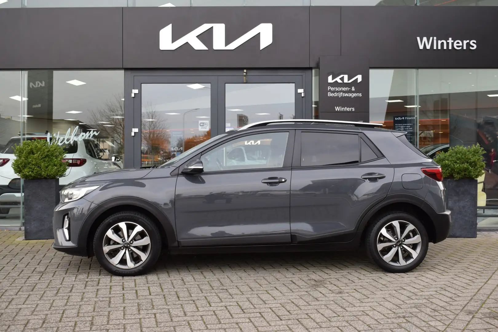 Kia Stonic 1.0 T-GDi MHEV DynamicPlusLine | Cruise Control | Gris - 2