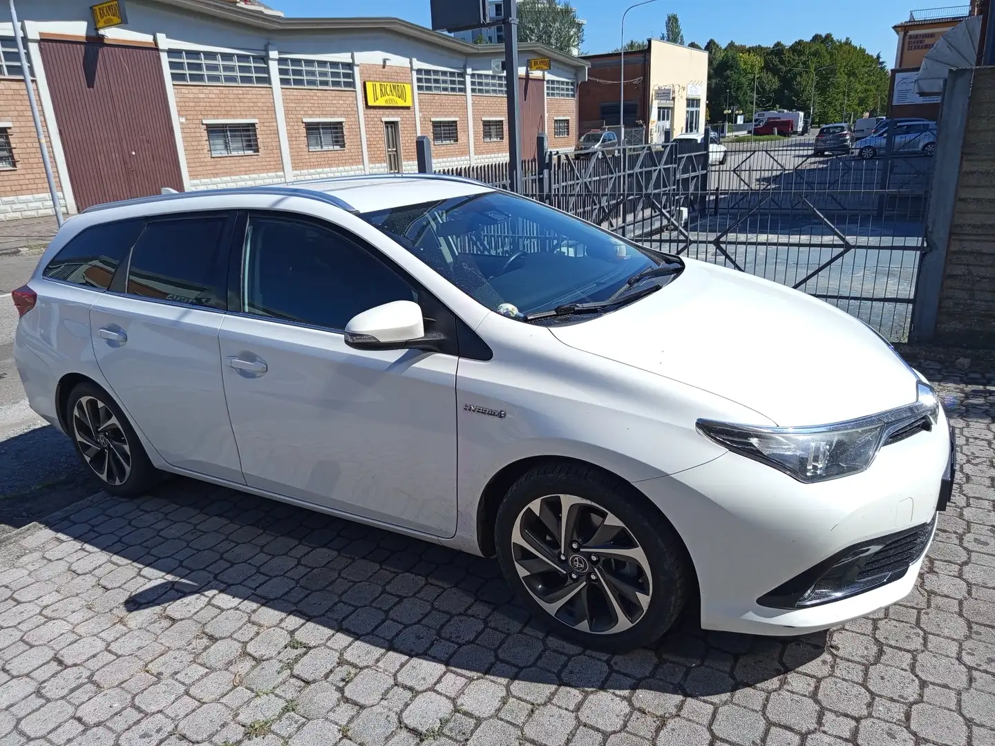 Toyota Auris Auris Touring Sport 1.8 hybrid Active+ Bianco - 2