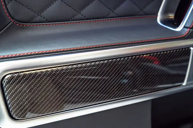 Mercedes-Benz G-Class view 23
