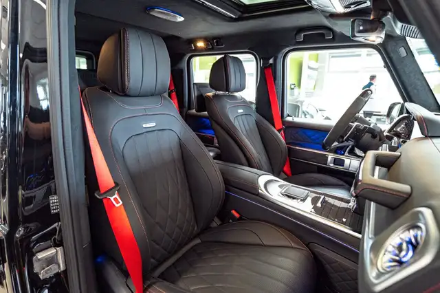 Mercedes-Benz G-Class view 27