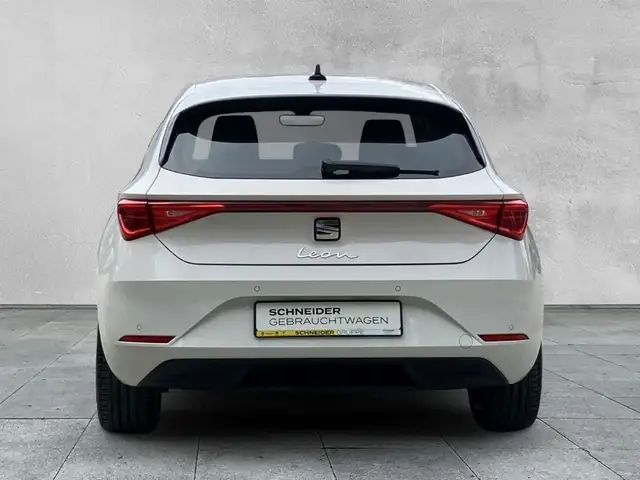 Seat Leon view 4