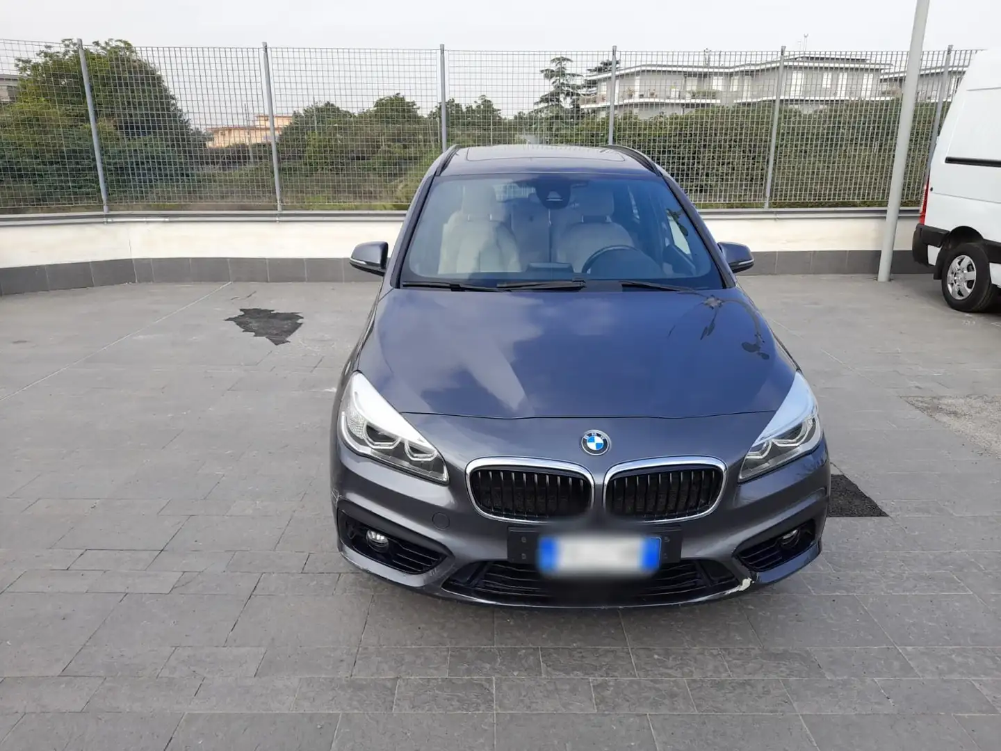 BMW 218 Series 2 09/2015 Gran Tourer 218d Sport Line Gri - 2