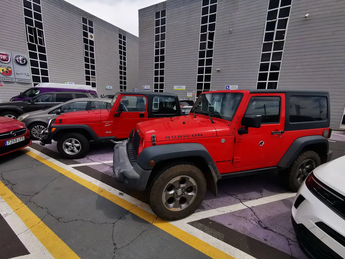 Jeep Wrangler Wrangler 2.8CRD Rubicon Aut. Rubicon Rojo - 1