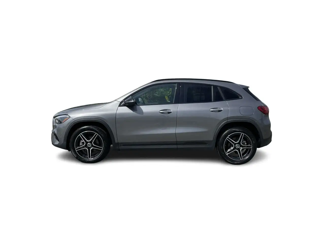 Mercedes-Benz GLA снимка Mercedes-Benz GLA