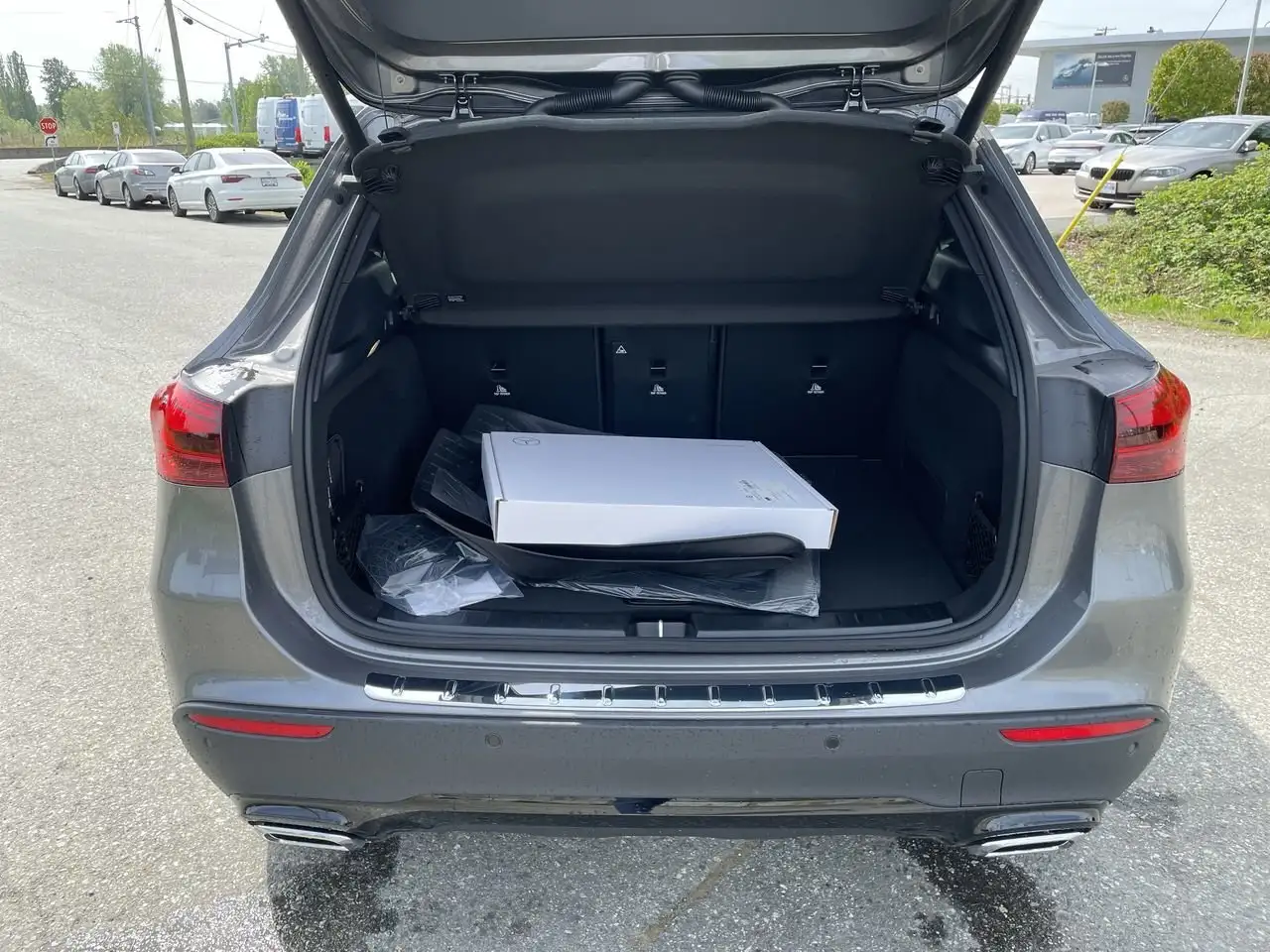 Mercedes-Benz GLA снимка Mercedes-Benz GLA