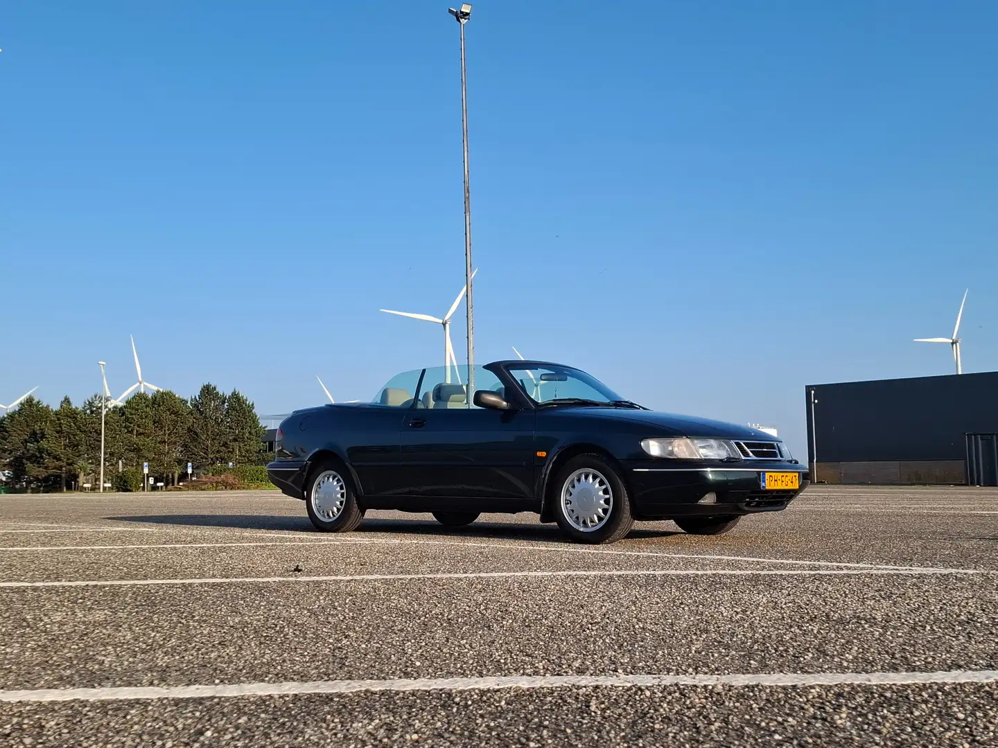 Saab 900 900 2.3 SE Groen - 1