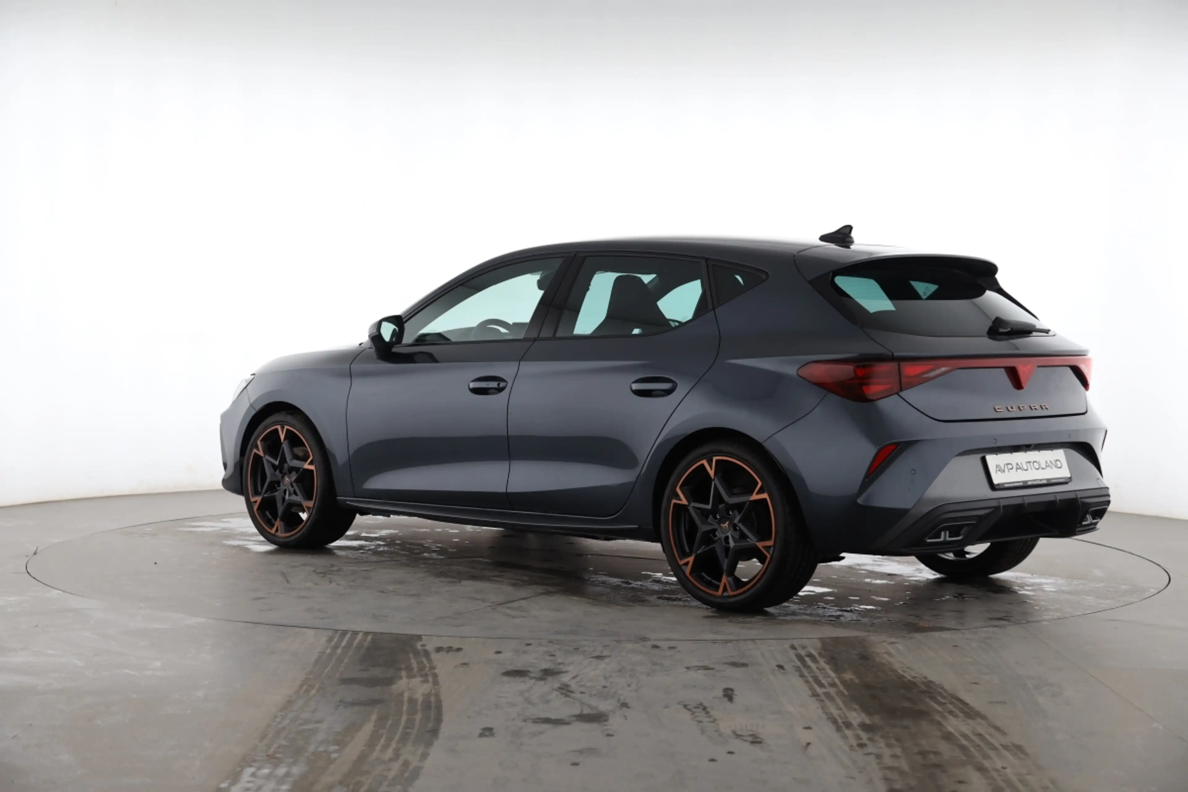 CUPRA Leon 1.5 eTSI DSG | Intelligent Drive Paket | — photo 4