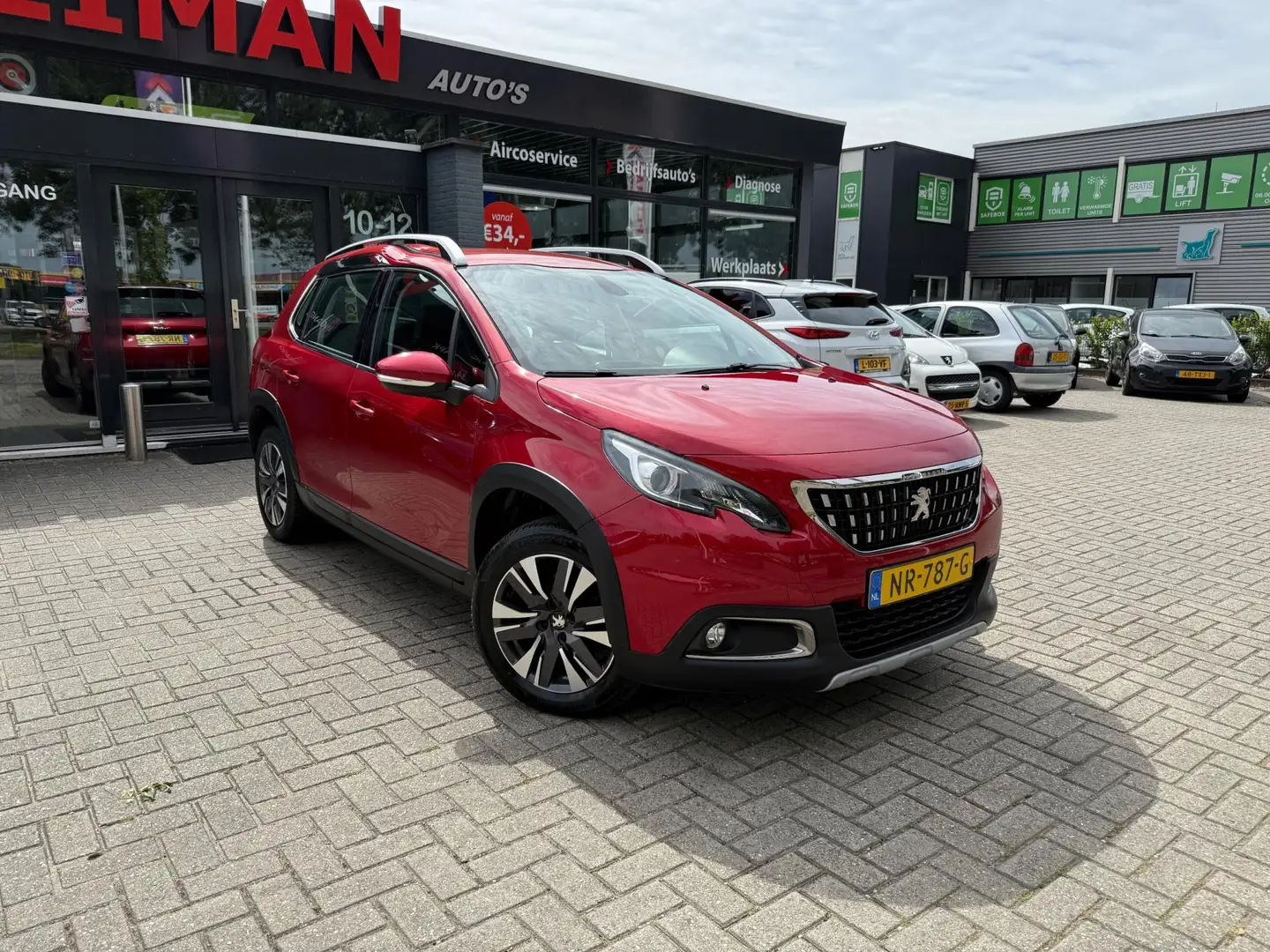 Peugeot 2008 1.2 PureTech Allure Rouge - 2
