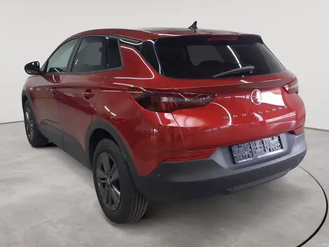Opel Grandland view 5