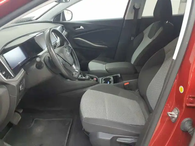 Opel Grandland view 8