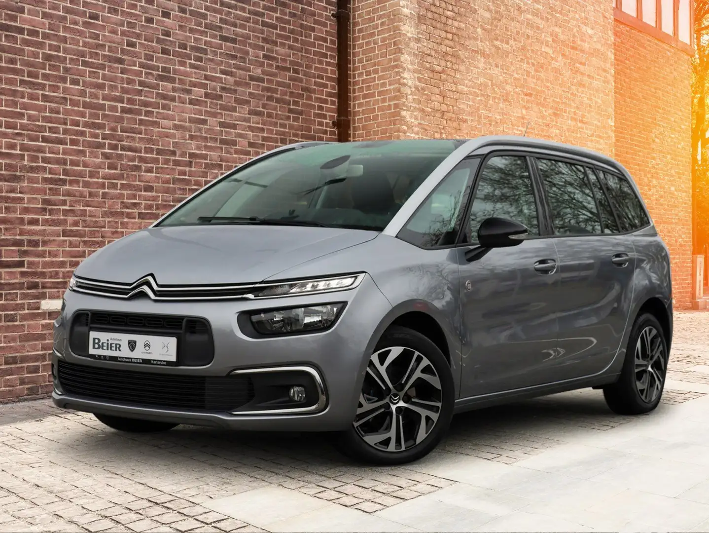 Citroen Grand C4 SpaceTourer 1.2 PureTech 130 C-Series 7 Sitze/ Klimaau./ PDC Grau - 2