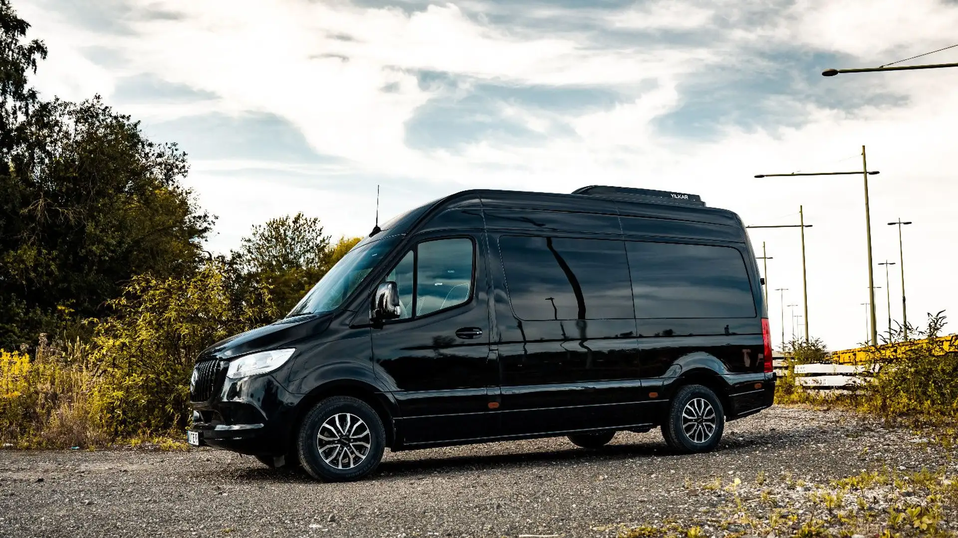Mercedes-Benz Sprinter 319 CDI V6 3.0 VIP Tourismus 8+1 L2H2 Schwarz - 1