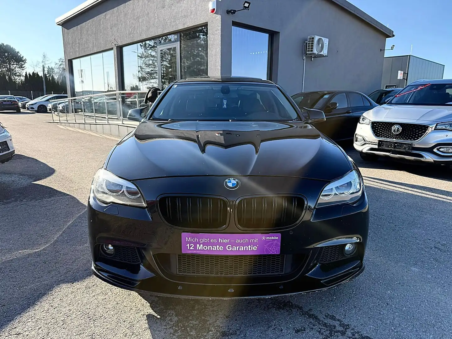 BMW 525 d M-Paket Schwarz - 2