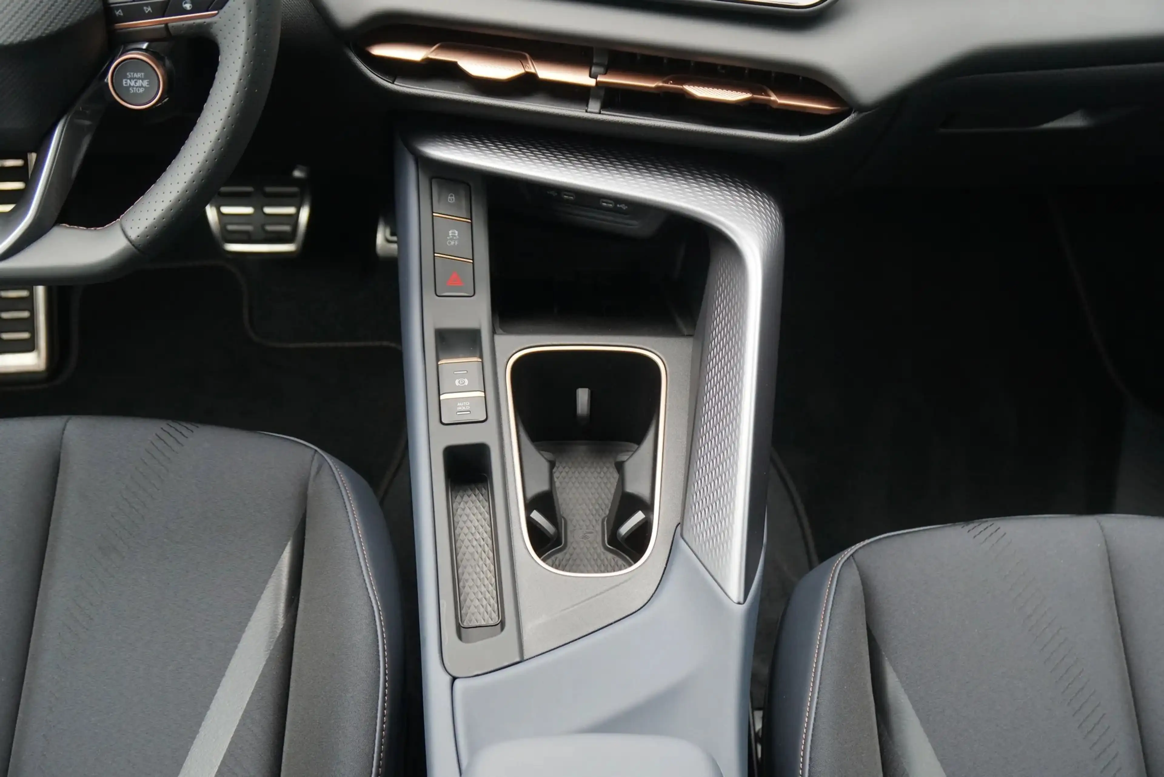 CUPRA Terramar Terramar 2.0 TSI 4Drive VZ 19Zoll *AHK*ACC*LED* — photo 17