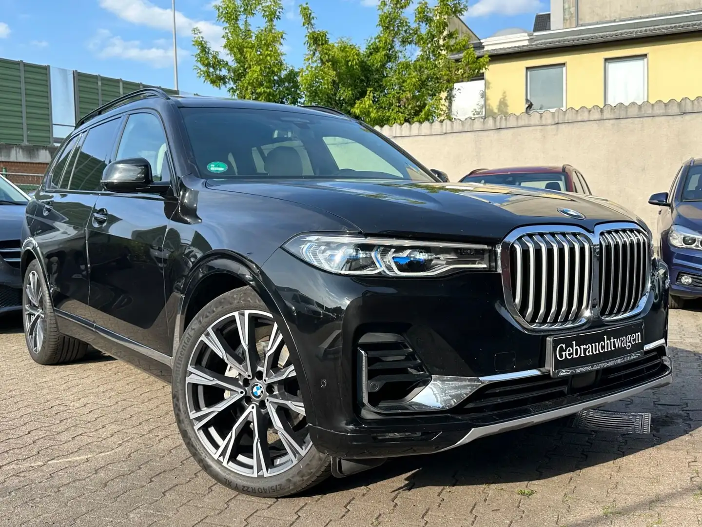BMW X7 xDrive 30 d Design Pure Excellence Rear Set Schwarz - 1