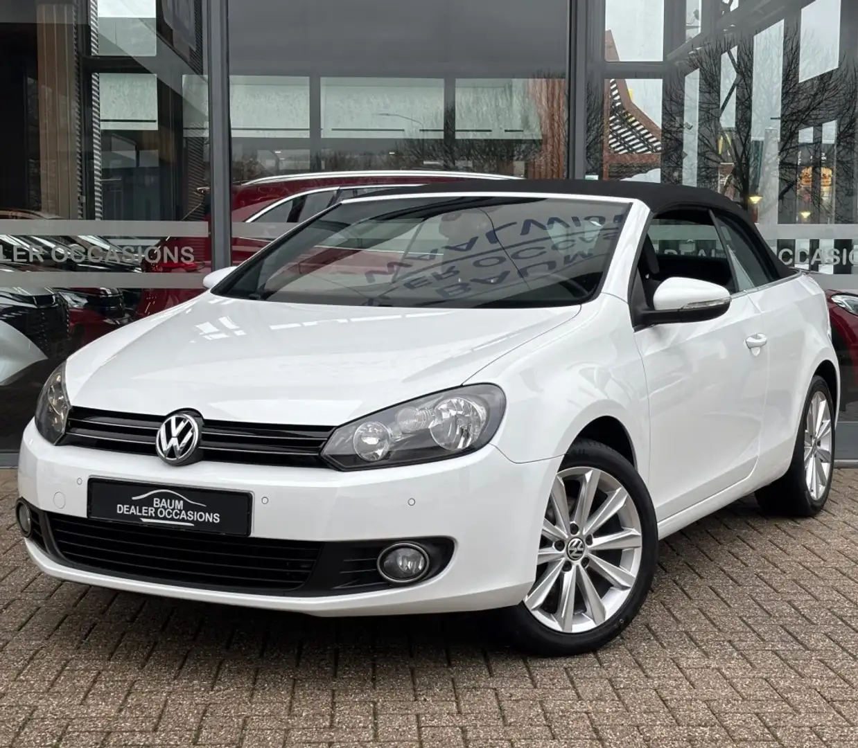 Volkswagen Golf Cabriolet 1.2 TSI BLUEMOTION AIRCO LMV PDC Alb - 1