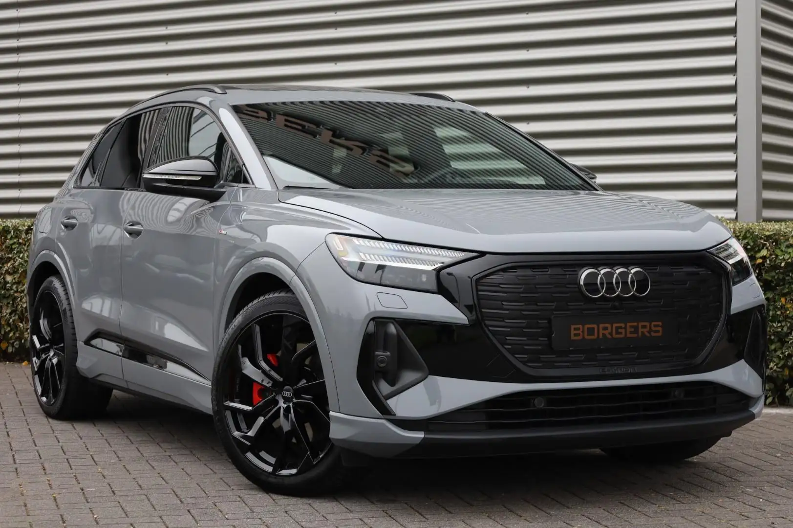 Audi Q4 e-tron 45 quattro Sonos l Pano l Leder l Matrix l 21'' Gris - 1