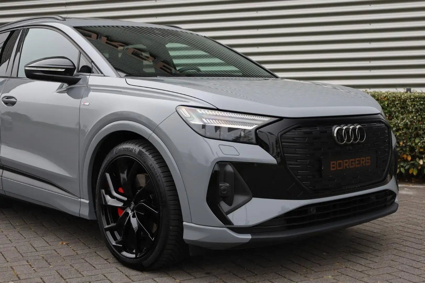 Audi Q4 e-tron 45 quattro Sonos l Pano l Leder l Matrix l 21'' Gris - 2