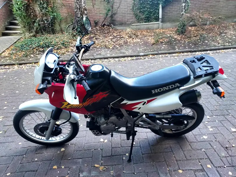 Honda NX 650 - foto 3