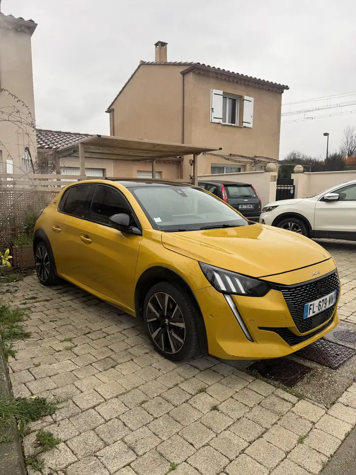 Peugeot 208 BlueHDi 100 S\u0026S BVM6 Like