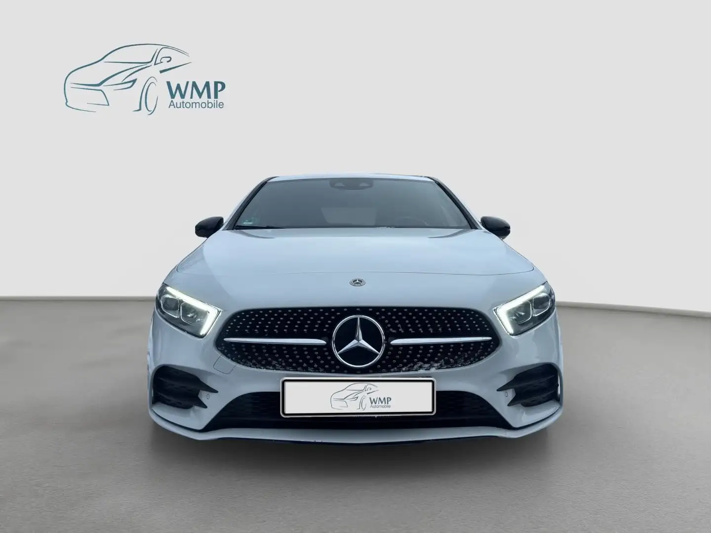 Mercedes-Benz A 180 A 180 AMG AUT. NIGHT LED AMBIENTE NAVI CAMERA APP Blanc - 2