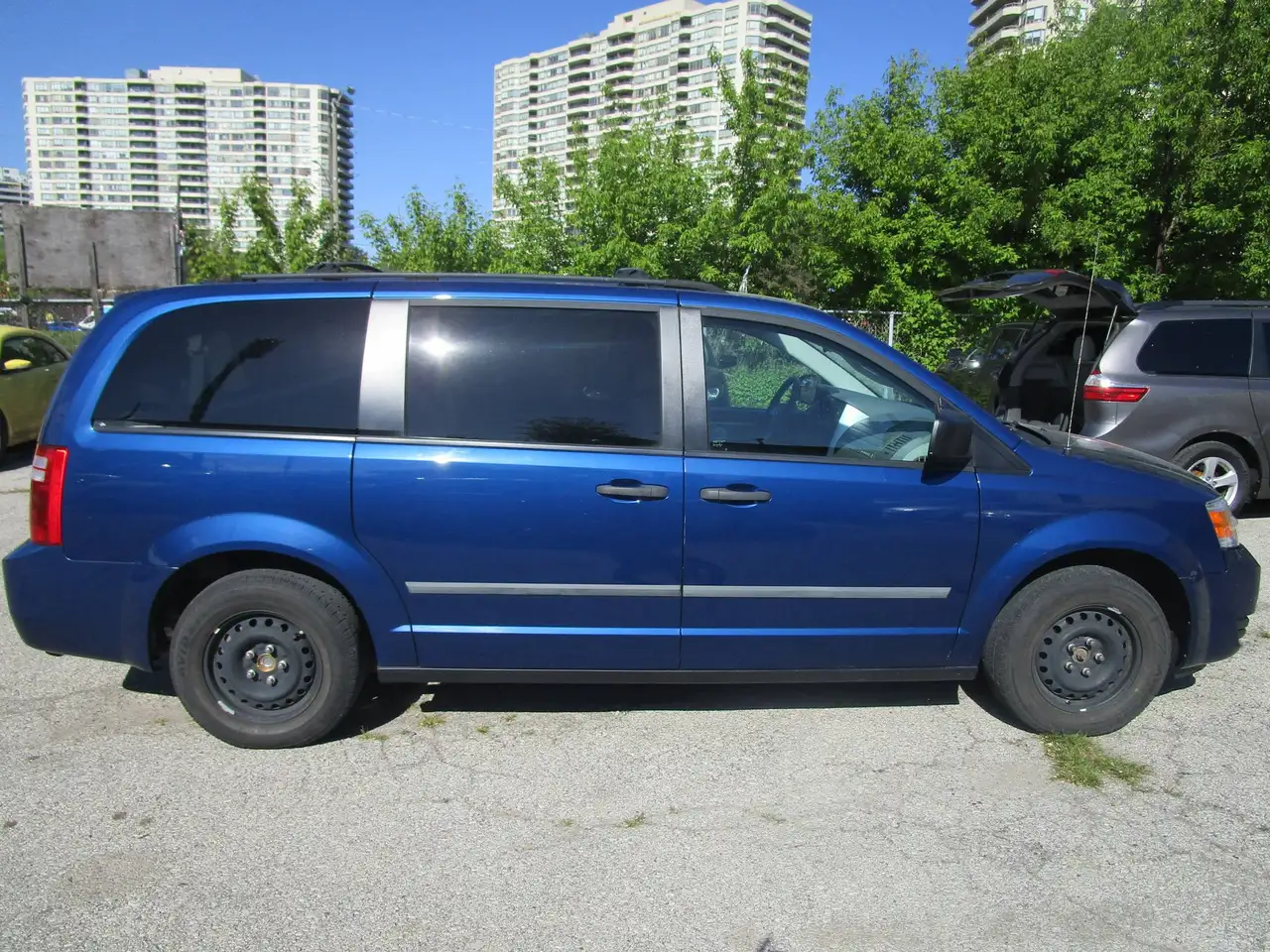 Dodge Grand Caravan fotografie Dodge Grand Caravan
