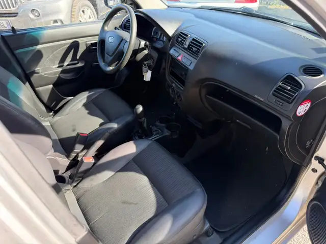 Kia Picanto view 9