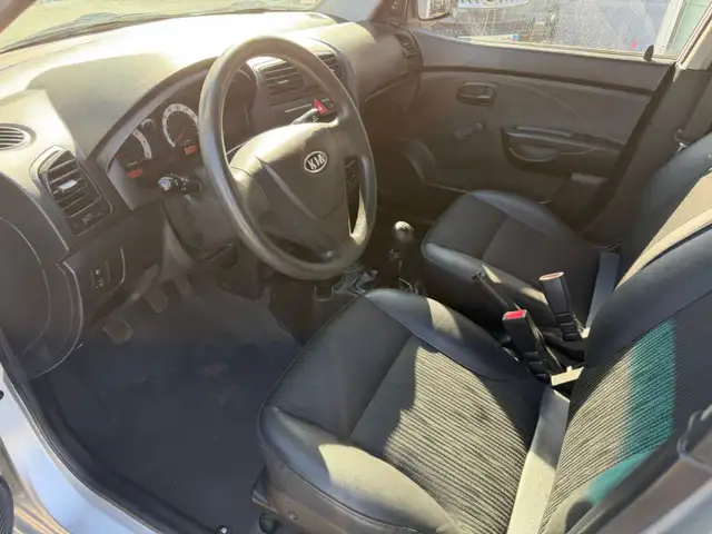 Kia Picanto view 8
