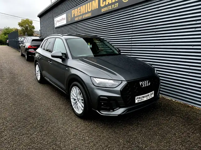 Audi Q5 view 9