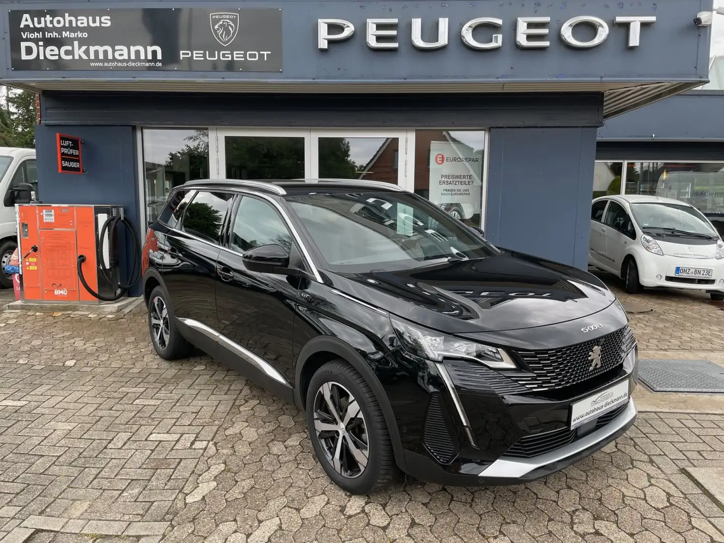 Peugeot 5008 BlueHDi 130 EAT8 GT AGR Sitze Schwarz - 1