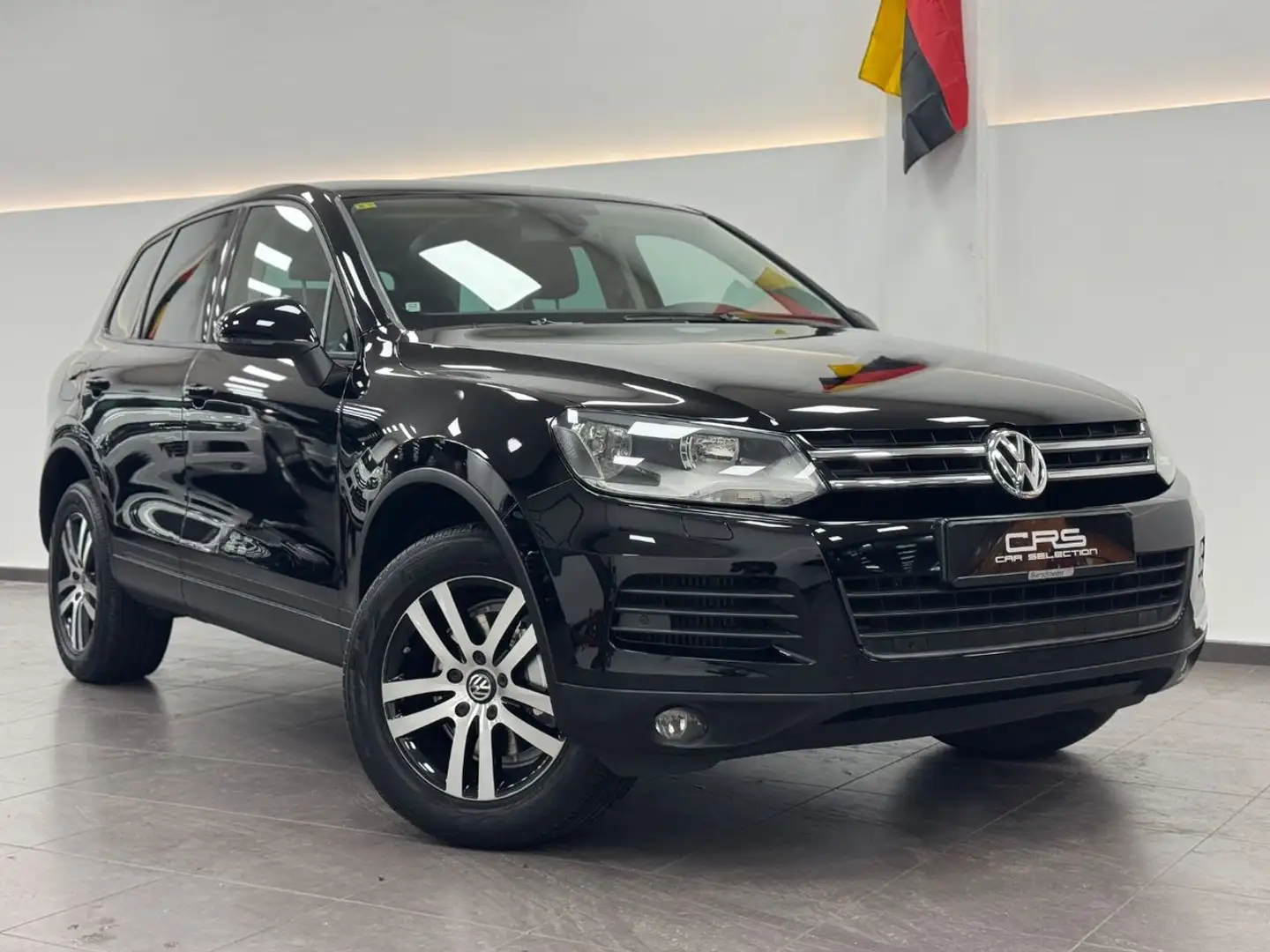Volkswagen Touareg 3.0TDI V6 BMT Tiptronic Чёрный - 1